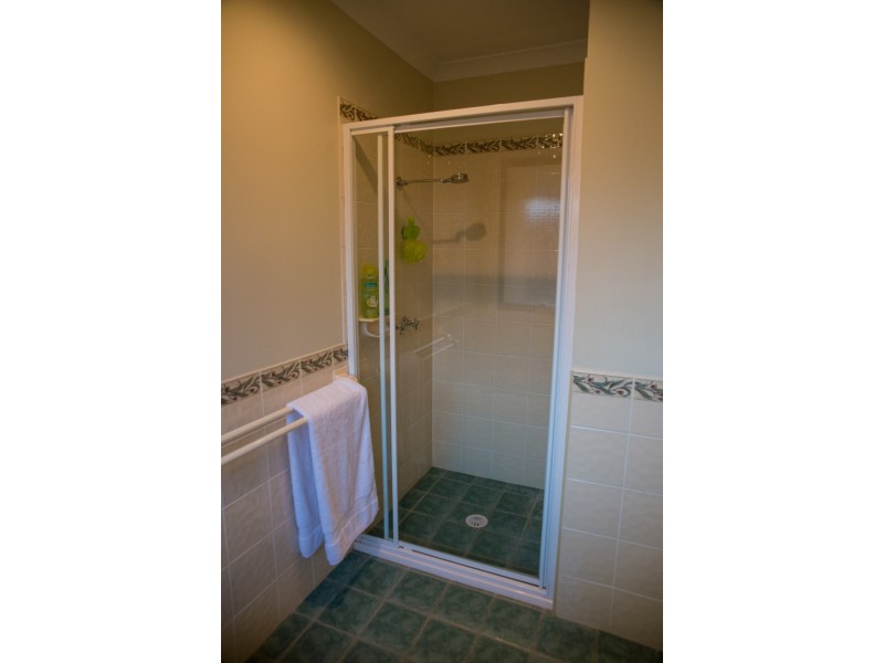 18 Hedley Way, Broulee NSW 2537