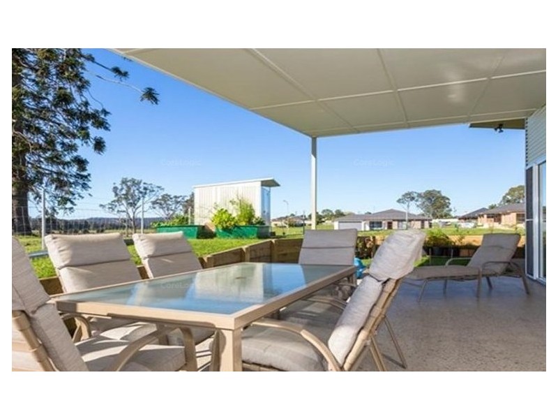 4 Dr King Close, Moruya NSW 2537
