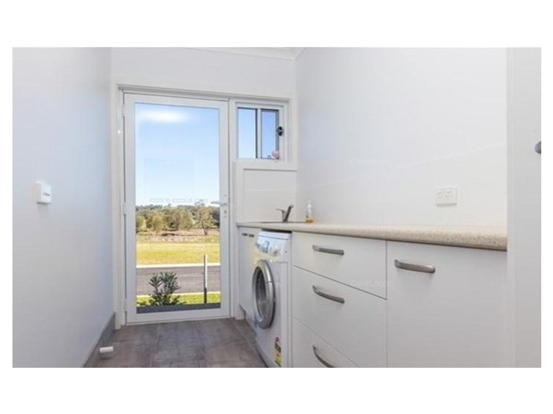 4 Dr King Close, Moruya NSW 2537