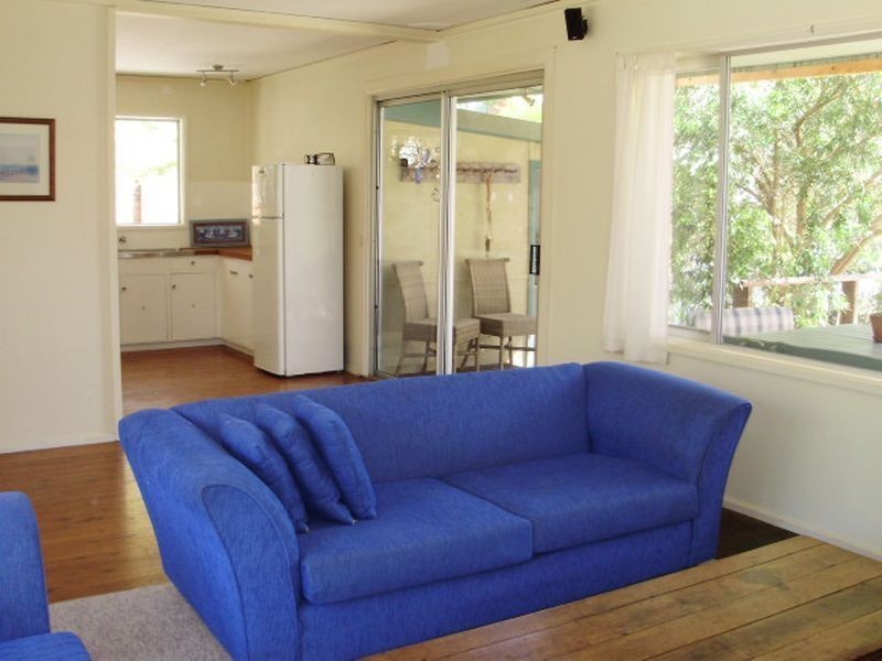 12 McNee Street, Broulee NSW 2537