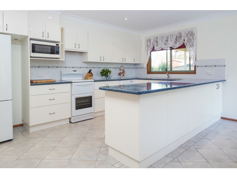 61 Ainslie Parade, Tomakin NSW 2537