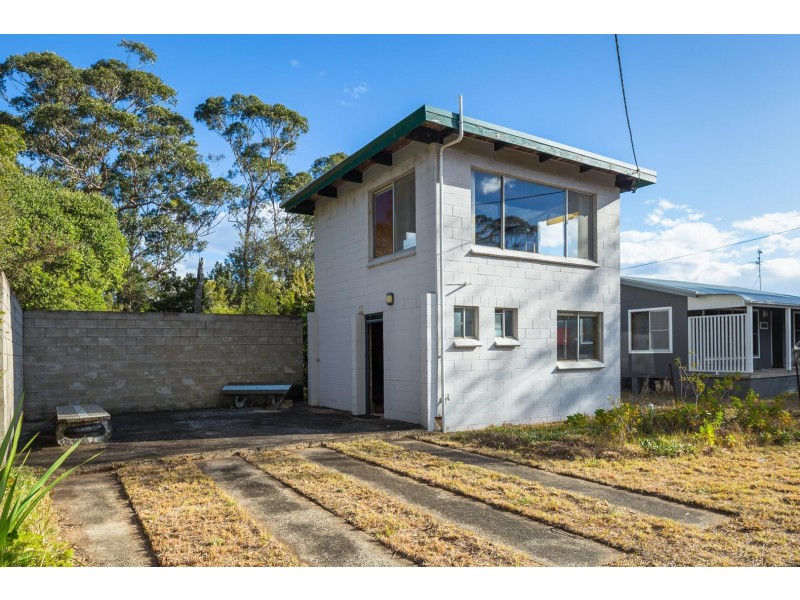 22 Candlagan Drive, Broulee NSW 2537