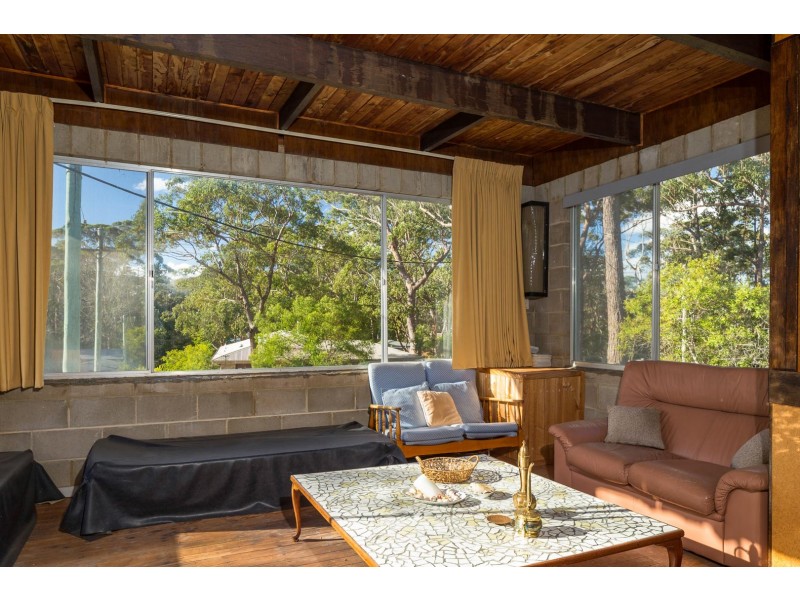 22 Candlagan Drive, Broulee NSW 2537