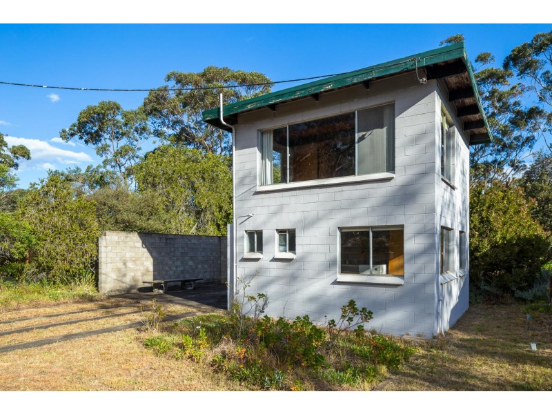 22 Candlagan Drive, Broulee NSW 2537