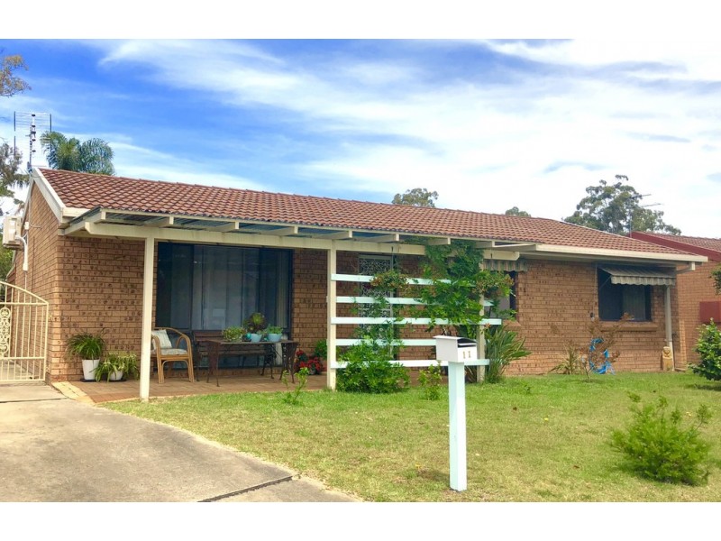 11 Cambridge Crescent, Broulee NSW 2537