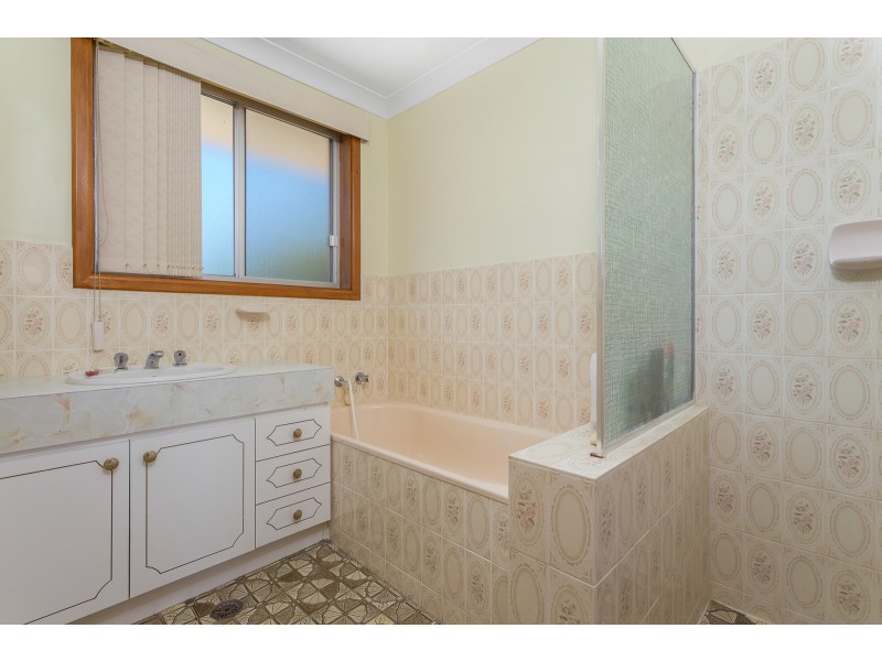 82 Smith Street, Broulee NSW 2537