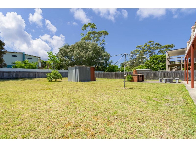 82 Smith Street, Broulee NSW 2537