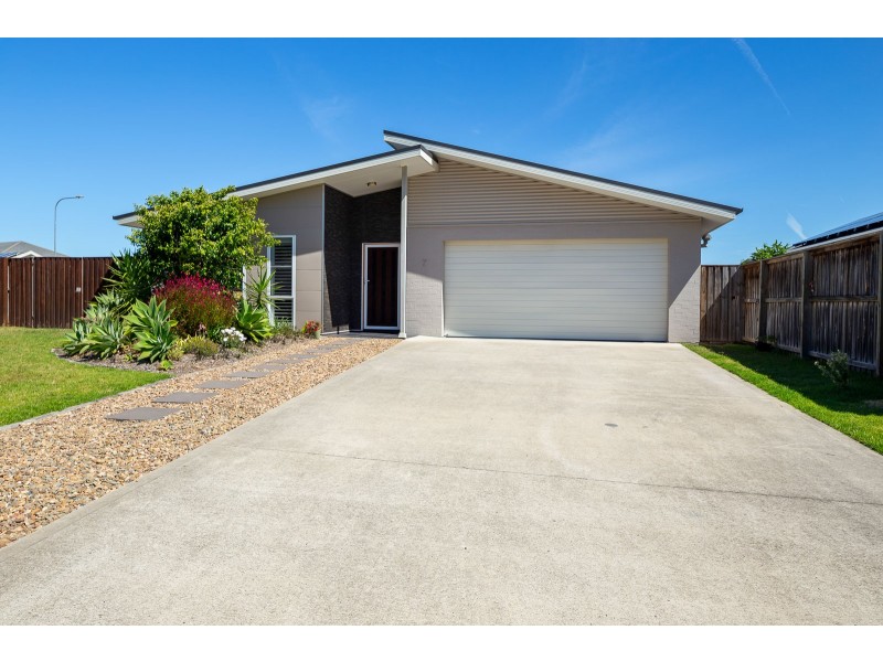 7 John Penn Drive, Tomakin NSW 2537