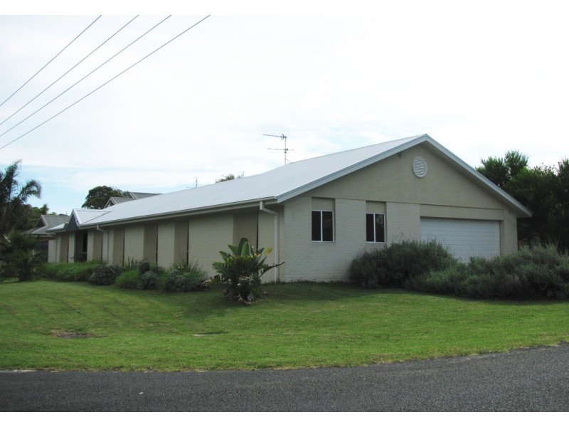 7 Charles Street, Broulee NSW 2537