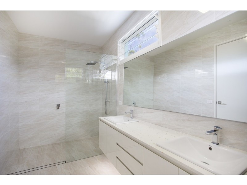 2/101 Coronation Drive, Broulee NSW 2537
