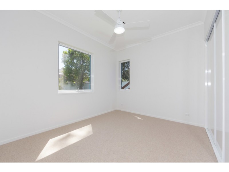 2/101 Coronation Drive, Broulee NSW 2537