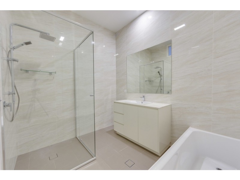 2/101 Coronation Drive, Broulee NSW 2537