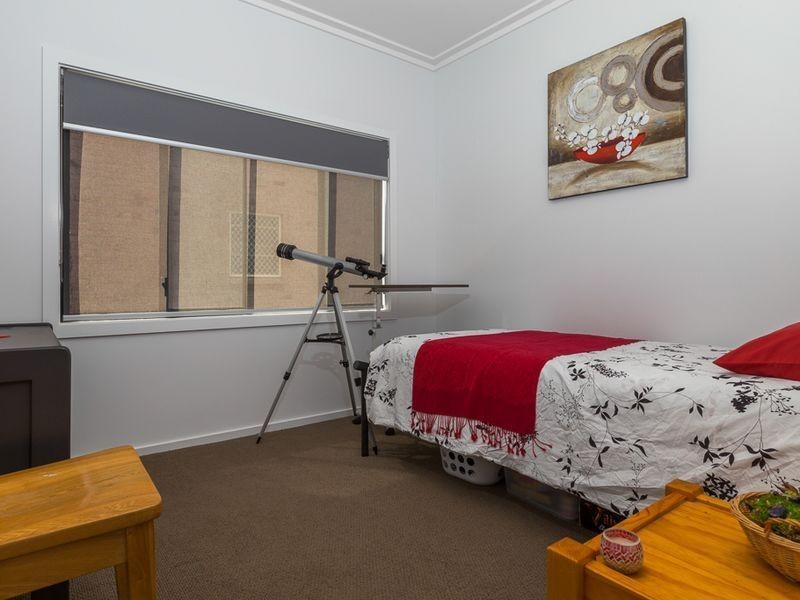 11 Grant Street, Broulee NSW 2537