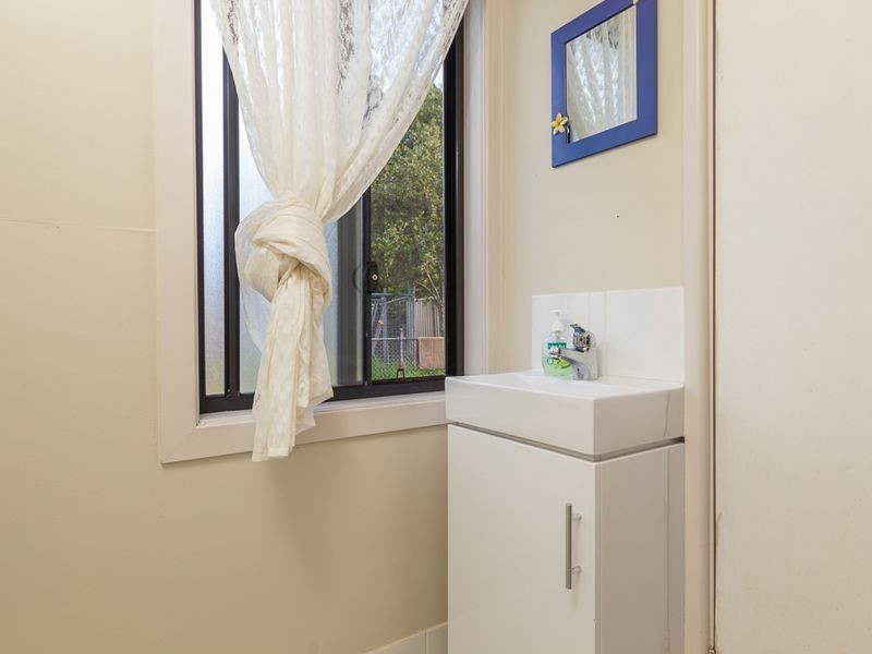 11 Grant Street, Broulee NSW 2537