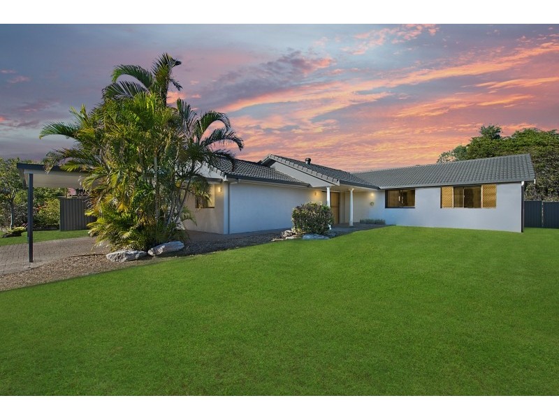 1 Rangeview Court, Burleigh Waters QLD 4220