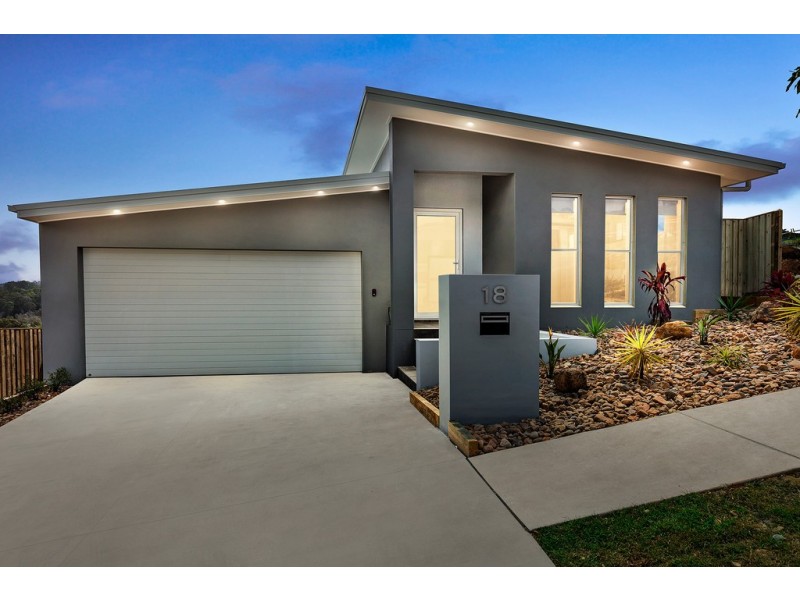 18 Feathertop Street, Banora Point NSW 2486