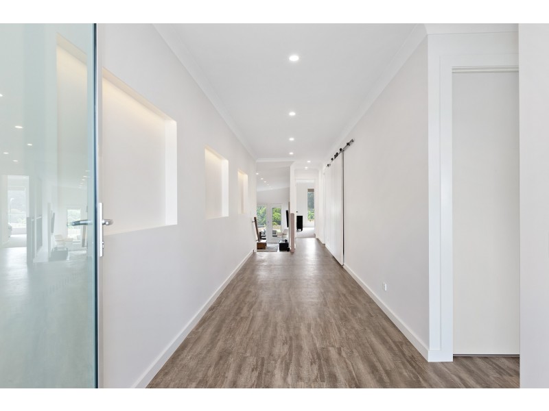 18 Feathertop Street, Banora Point NSW 2486
