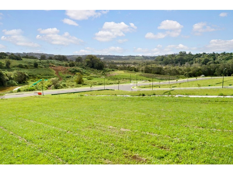 18 Feathertop Street, Banora Point NSW 2486