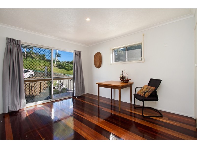 13 Kent Street, Coolangatta QLD 4225