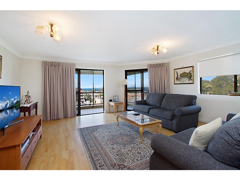 6/21 Hill Avenue, Burleigh Heads QLD 4220