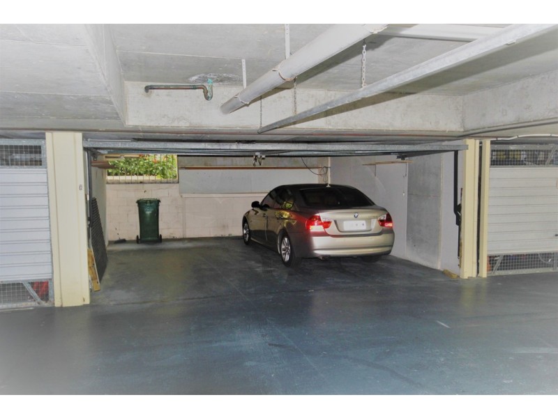 6/21 Hill Avenue, Burleigh Heads QLD 4220