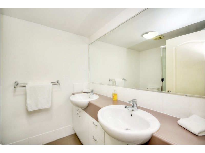 24/2341 Gold Coast Highway, Mermaid Beach QLD 4218