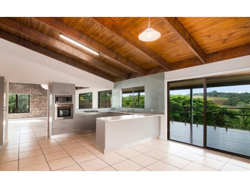 2 Elm Place, Banora Point NSW 2486