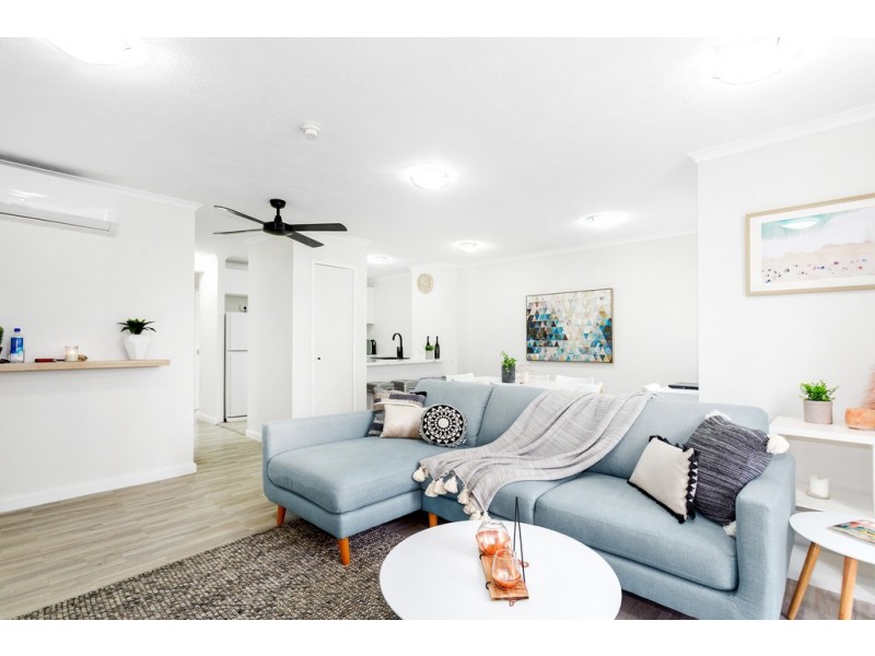 16/243 Boundary Street, Rainbow Bay QLD 4225