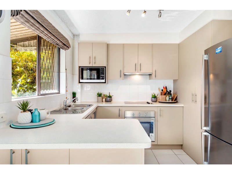 1/5 Lind Avenue, Palm Beach QLD 4221