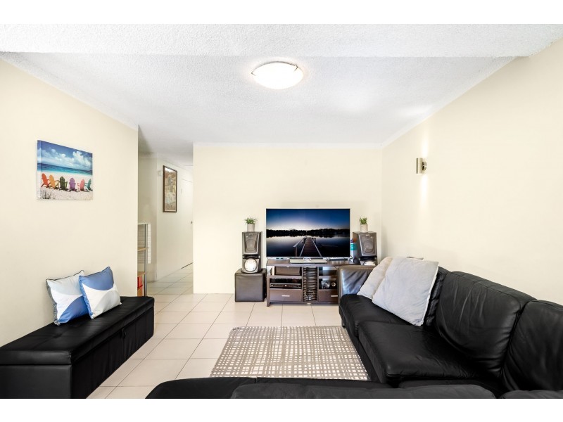 1/5 Lind Avenue, Palm Beach QLD 4221