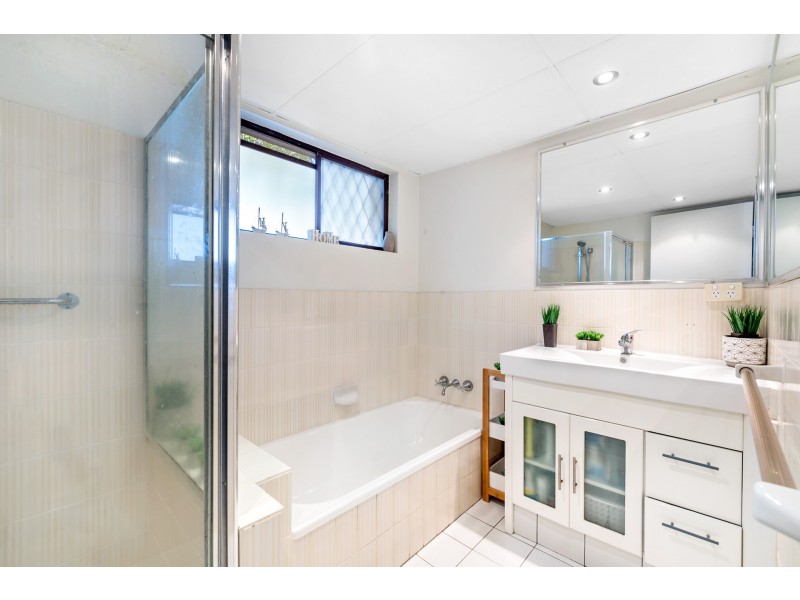 1/5 Lind Avenue, Palm Beach QLD 4221