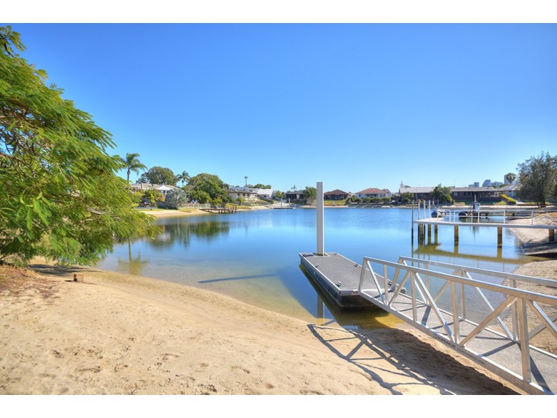 10 Cadence Avenue, Mermaid Waters QLD 4218