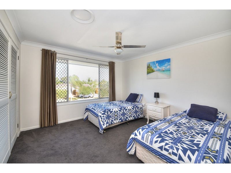 10 Cadence Avenue, Mermaid Waters QLD 4218