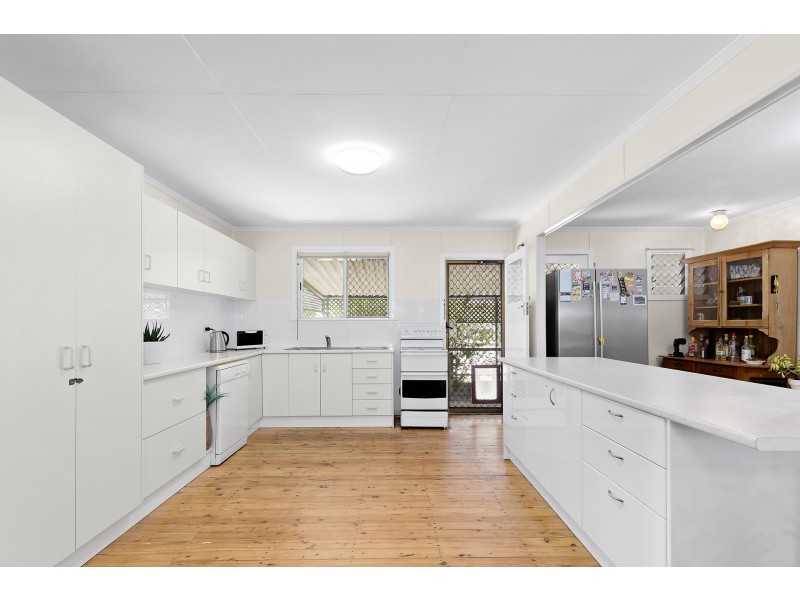 32 Philp Parade, Tweed Heads South NSW 2486
