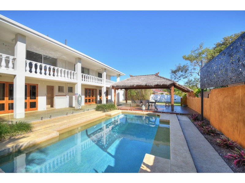 10 Cadence Avenue, Mermaid Waters QLD 4218