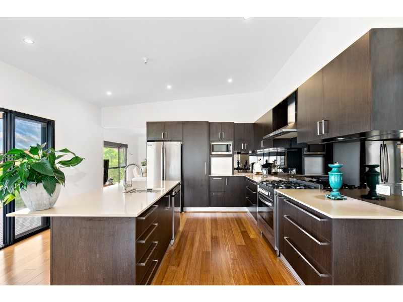 19 Sky Royal Terrace, Burleigh Heads QLD 4220