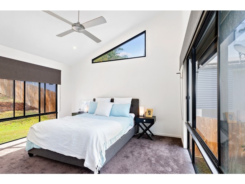 19 Sky Royal Terrace, Burleigh Heads QLD 4220