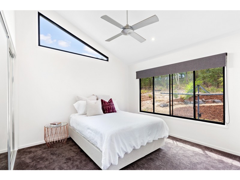 19 Sky Royal Terrace, Burleigh Heads QLD 4220