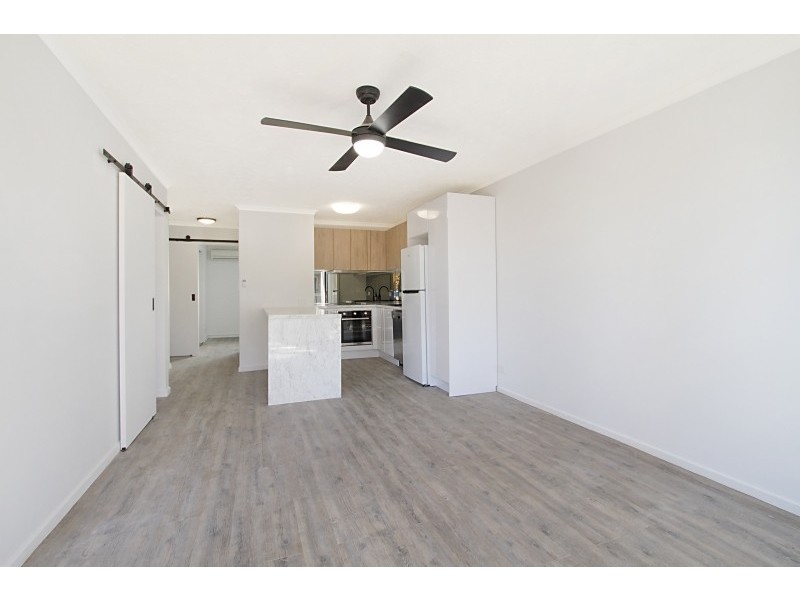 8/391 Golden Four Drive, Tugun QLD 4224