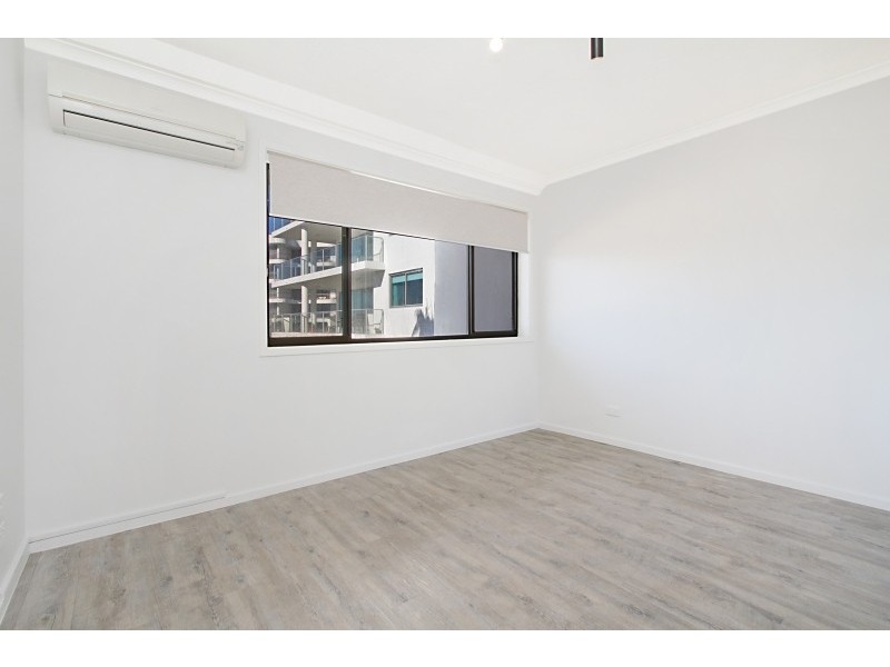 8/391 Golden Four Drive, Tugun QLD 4224