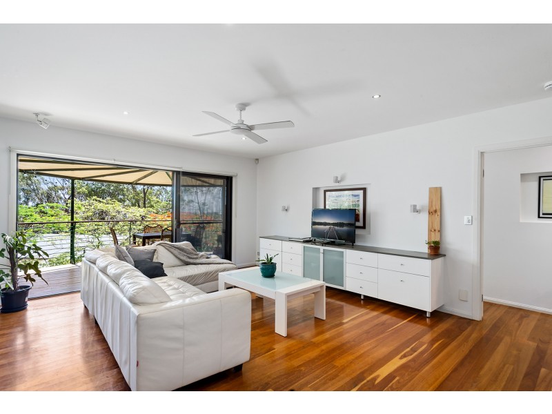 2 Sanctuary Crescent, Currumbin QLD 4223