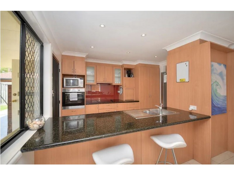 71 Avanti Street, Mermaid Waters QLD 4218