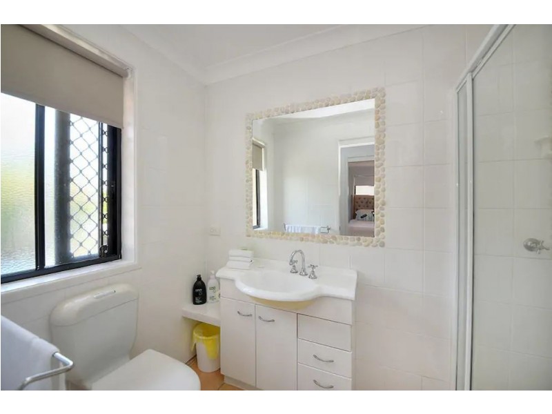 71 Avanti Street, Mermaid Waters QLD 4218