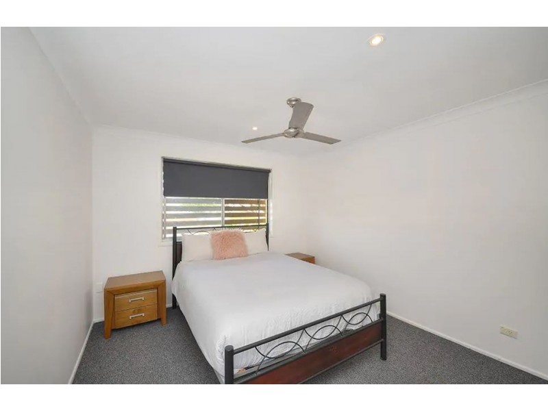 71 Avanti Street, Mermaid Waters QLD 4218