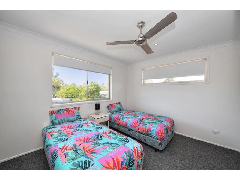 71 Avanti Street, Mermaid Waters QLD 4218