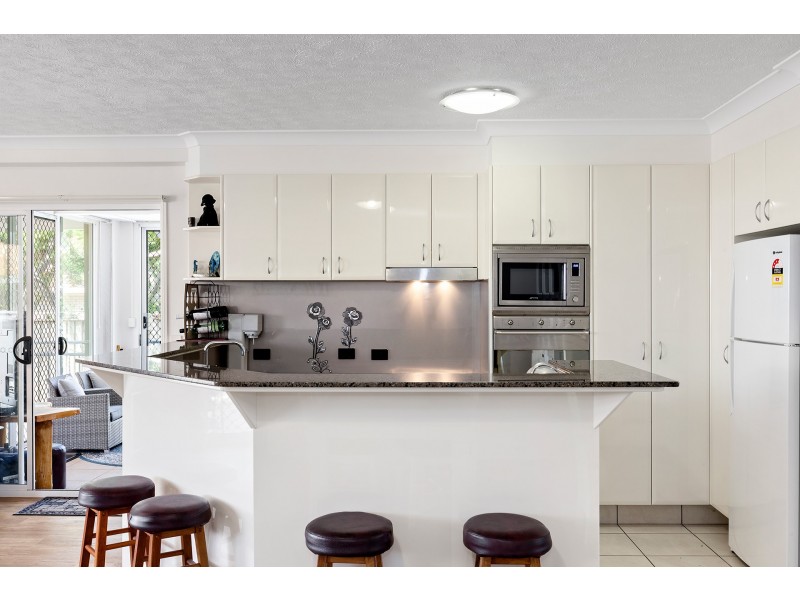2/18 McGregor Crescent, Tweed Heads NSW 2485