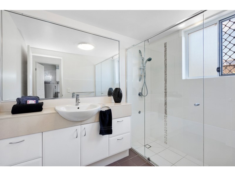 2/18 McGregor Crescent, Tweed Heads NSW 2485