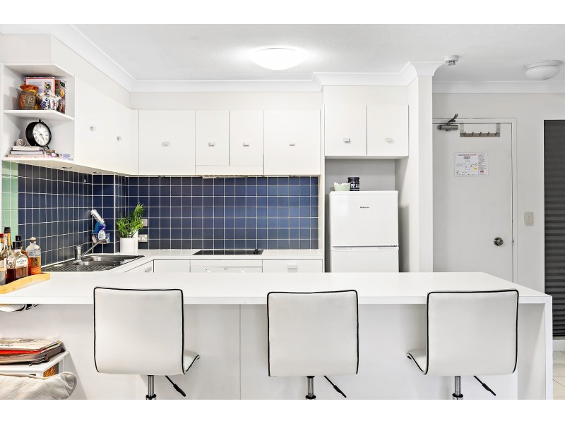 802/70 Remembrance Drive, Surfers Paradise QLD 4217