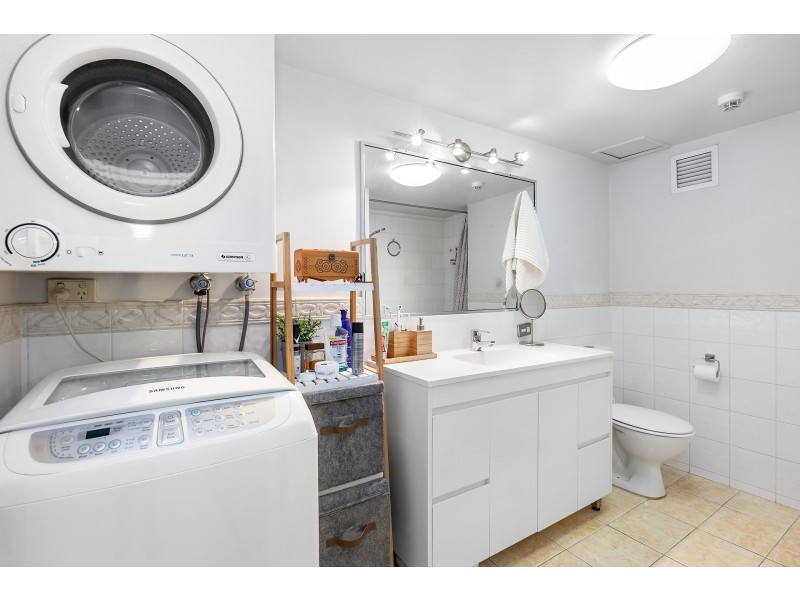 802/70 Remembrance Drive, Surfers Paradise QLD 4217