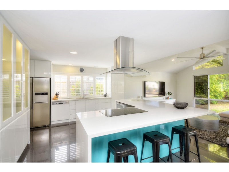 17 Portobello Drive, Mermaid Waters QLD 4218